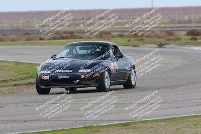 media/Jan-15-2023-CalClub SCCA (Sun) [[40bbac7715]]/Group 7/Qualifying (Sweeper)/